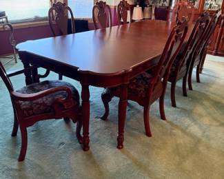 ANITQUR ROAD SHOW COLLECTION BY PULASKI DINING ROM TABLE WITH 8 CHAIRS/LEAVES