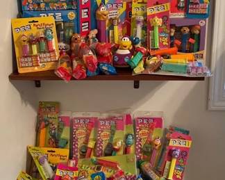 Big Lot  1990s Pez Candy Dispensers  BUGZ, Body Parts, Dinosaurs, BonBons,  More
