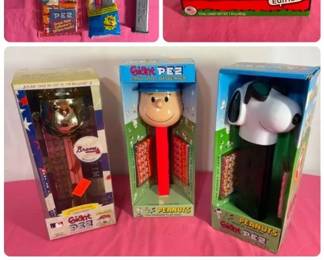 Snoopy, Peanuts Giant And Regular PEZ Dispensers
