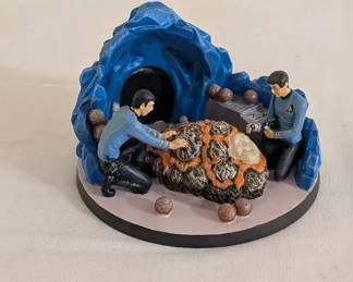 Almost perfect Star Trek Hawthorne Village Deep Space Anomalies  Villains Bundle  1 Needs Repair