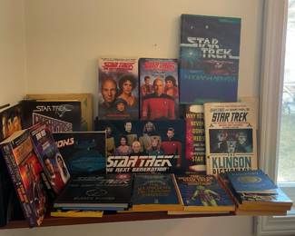 Star Trek Book Lot  The Next Generation, Deep Space Nine, Klingon Dictionary  More