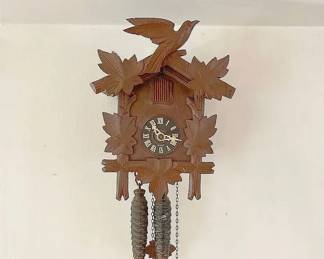 Vintage Wood Carved Coo Coo Clock
