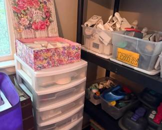 Clear Plastic Multi-Drawer Storage Tower with Floral Lid Organizer
Condition: Good
Clear plastic drawer storage tower with multiple shallow drawers, likely used for jewelry, cosmetics, sewing notions, or craft supplies. The top has a separate floral-patterned hinged box or lid organizer. Visible condition appears generally good with ordinary household wear; no obvious major cracks or breaks are visible in the photo.