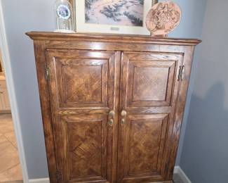 Bedroom chest