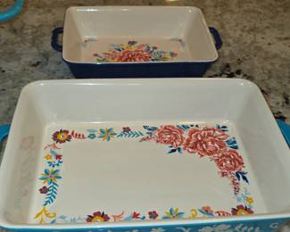 Pioneer woman bakeware