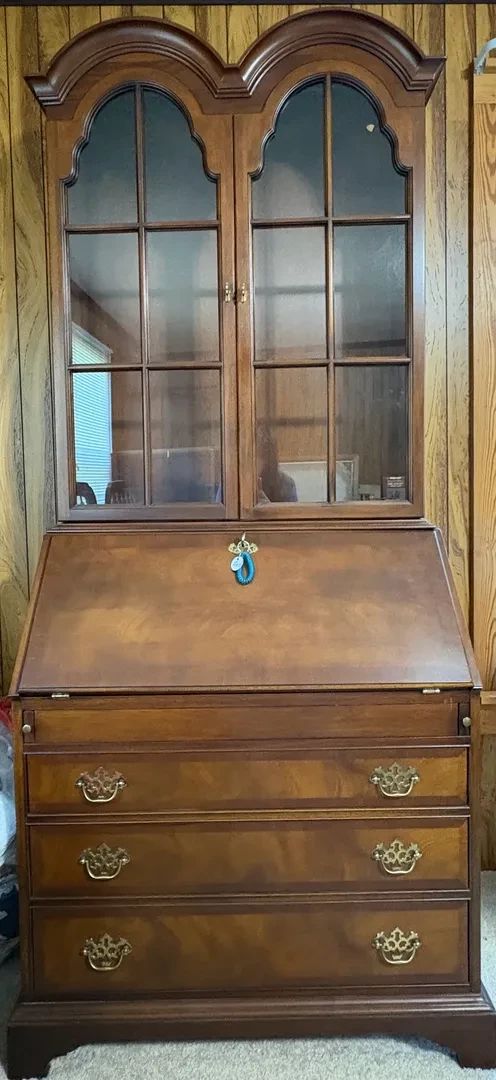Vintage Henredon Folio 10 Collection DoubleBonnet Secretary Desk with Lighted GlassPaneled Top