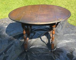 Dark Wood DropLeaf Table