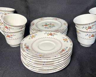 vintage Royal Doulton Kingswood fine bone china teacups and saucers