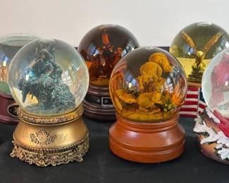 Miscellaneous Snow Globes Sankyo Downton Abbey Others