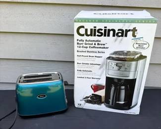 Cuisinart Automatic 12cup Coffeemaker, Oster Toaster