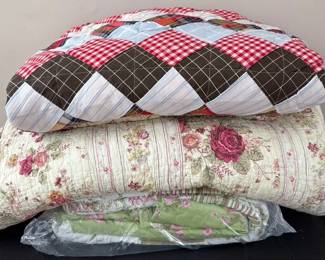 Mystery Lot Of Quilts