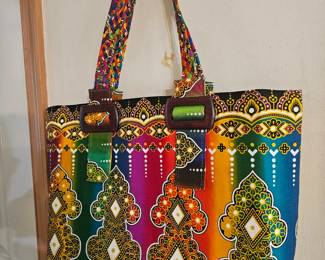 Great tote! Like new!