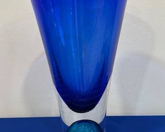 Kosta Boda Goran WarFF Zoom Blue Bubbles art glass vase - signed.