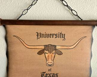 Vintage UT Scroll