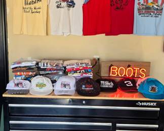 Neon is for sale! Toolbox is not!