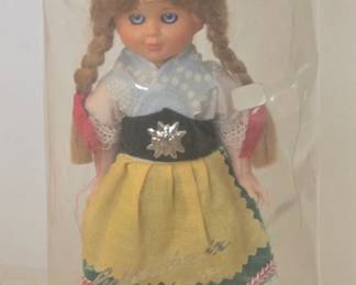 Vintage Goldschatz German Trachtenpuppen Doll