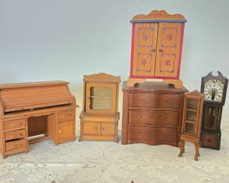 Dollhouse Furniture