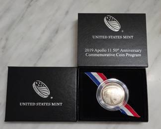 2019 Apollo 11 $5 Commemorative Gold Coin