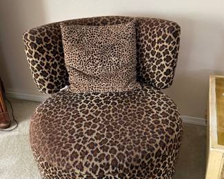 Wild leopard print lounge chair