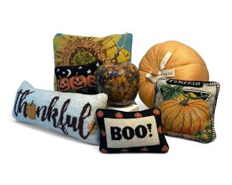 Autumn Pillows Pumpkin Decor