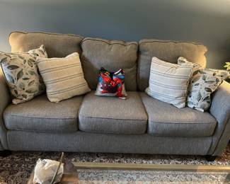 3 cushion sifa