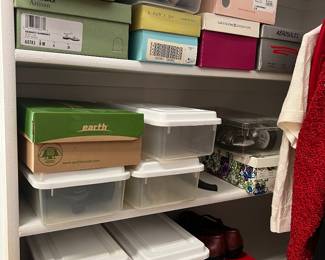 So many pretty shoes!!!