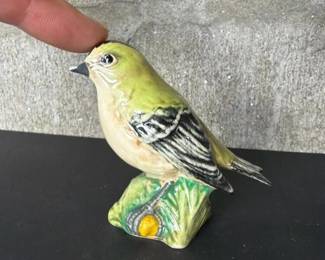 015 beswickgoldcrestporcelainbirdfigurin