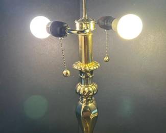 041 brasstraditionalstyletablelampwith