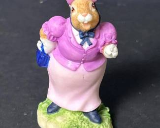191 royaldoultonladyratleyherladyshipe