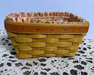 317 longabergerhandwovenbasketwithcandy