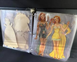 113 vintagepaperdollswithclothingassort