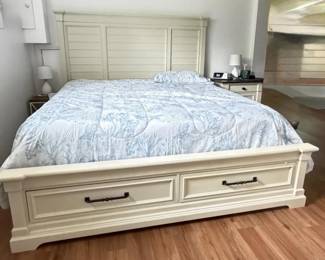 376 bedroomfurnituresetintransitionalst