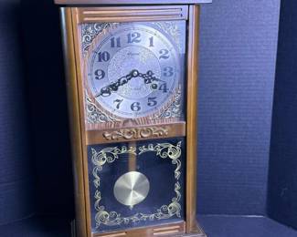 257 alaronkoreapendulummantelclockwith