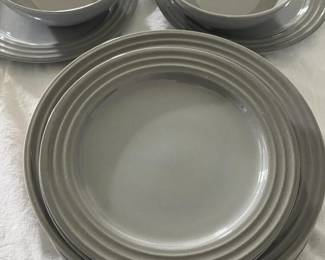 383 lecreusetgraystoneware10pieceset