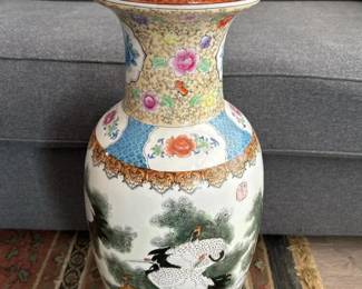 202 large24tallchineseporcelainvasewit
