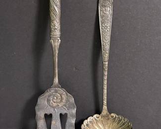 334 antiquesilverplateservingforkandlad
