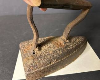 395 smallantiquecastironsadiron