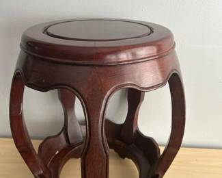 058 chinesestylewoodendisplaystandforv
