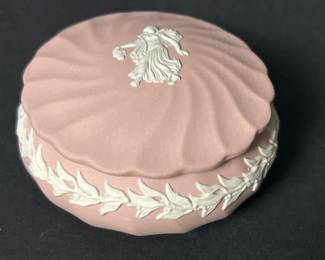 195 wedgwoodpinkjasperwaretrinketboxwit