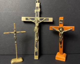 303 vintagebrassandwoodcrucifixes
