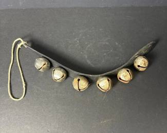 003 antiquesleighbellsonleatherstrap