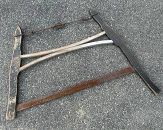 050 antiquebowsawwithwoodenframeandir