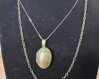 367 sterlingsilverlocketandchainnecklac