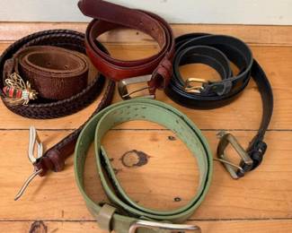 363 assortedvintageleatherbelts