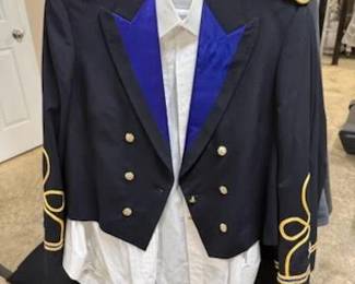 FANTASTIC COLLECTION OF MILITARY UNIFORMS, INCLUDING COMPLETE FORMAL DRESS UNIFORM AND OTHER VINTAGE CLOTHING FROM JACKETS/SHIRTS/PANTS/CAMO/SWEATS/RAINGEAR/BOOTS-MORE!!!!