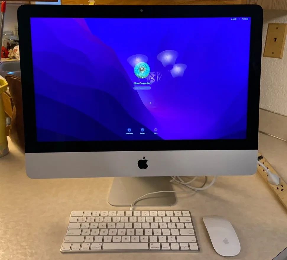 2015 8 GB Mac PC 16 GHz DualCore Intel Core i5 Processor with Apple Mouse and Apple Keyboard
