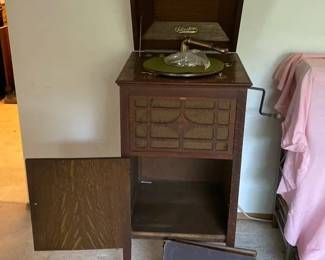 Silvertone Hand Crank Phonograph with Vintage Instrumental Records