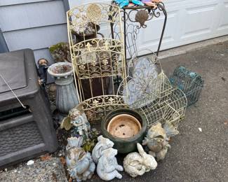 Outdoor Yard Decor Including Metal Plant Stand Milk Can Pots  More