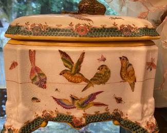 Vintage Chinese Hand Painted Porcelain Cache Lidded Container