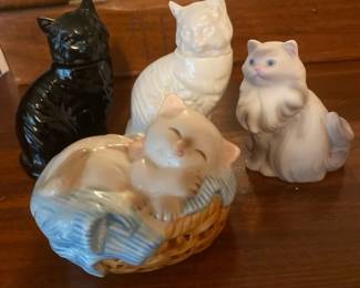 Vintage Avon Cats And Soap Bottles